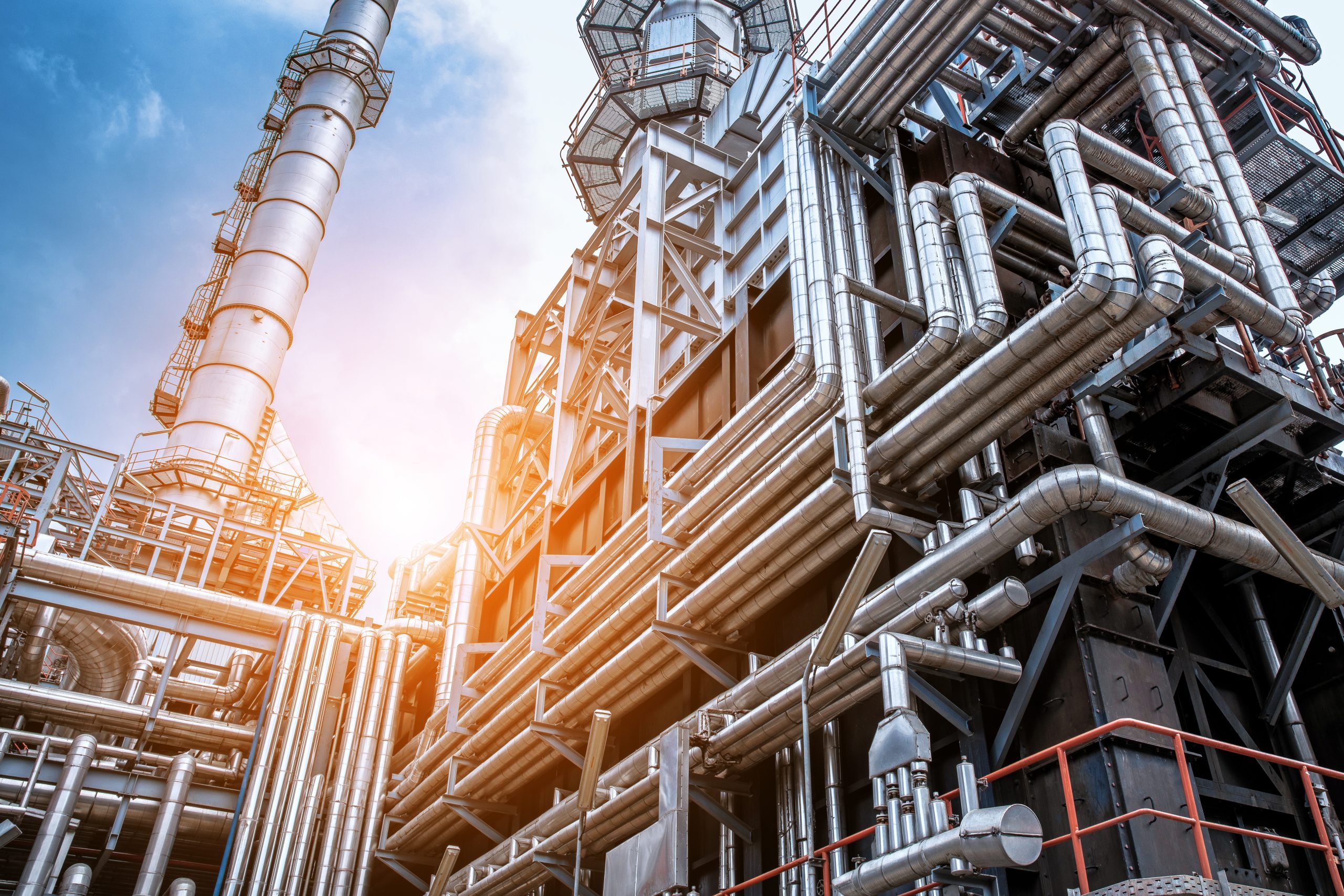 Close,Up,Industrial,View,At,Oil,Refinery,Plant,Form,Industry